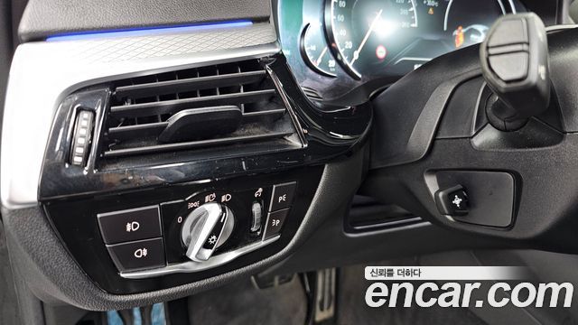 BMW 5 Series (G30) 530i xDrive M Sport Package 2018 — фото 27