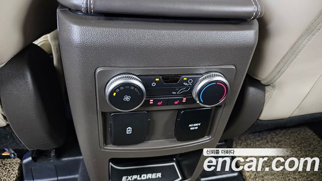 Ford Explorer (VI) 3.0 Platinum 4WD 2021 — фото 19