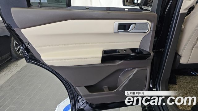 Ford Explorer (VI) 3.0 Platinum 4WD 2021 — фото 25
