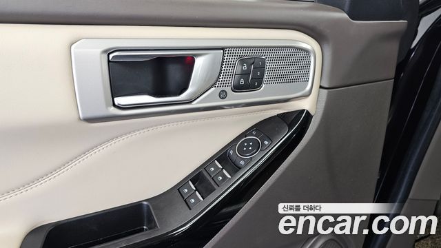 Ford Explorer (VI) 3.0 Platinum 4WD 2021 — фото 29