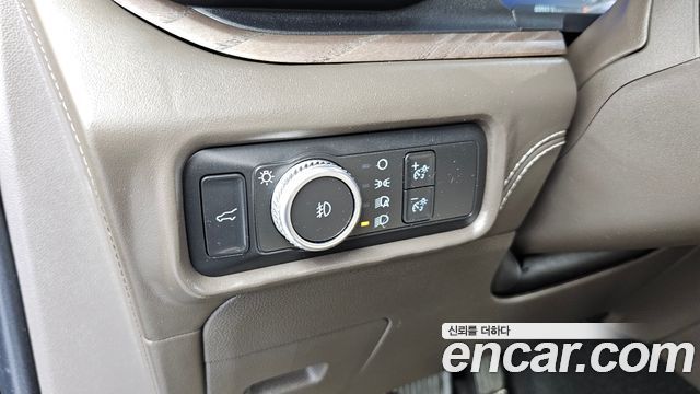 Ford Explorer (VI) 3.0 Platinum 4WD 2021 — фото 34