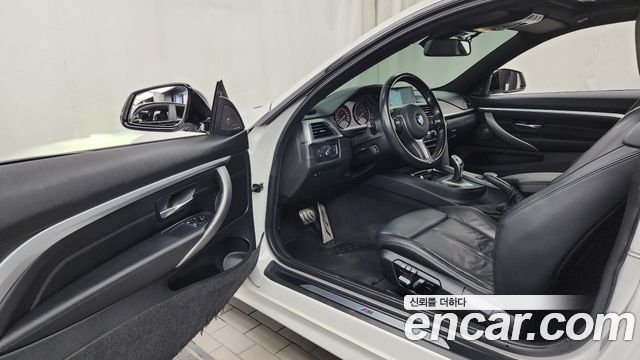 BMW 4 Series (F32) 430i M Sport Coupe 2018 — фото 10