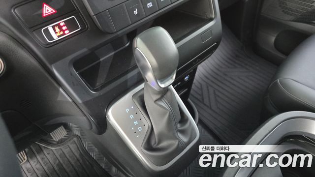 Hyundai Staria L3.5 Cargo 5-Seater Modern 2025 — фото 9