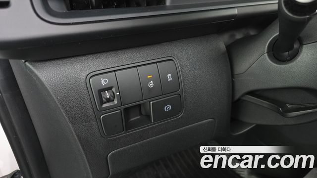 Hyundai Staria L3.5 Cargo 5-Seater Modern 2025 — фото 16