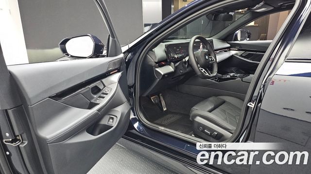 BMW 5 Series (G60) 520i M Sport 2024 — фото 10