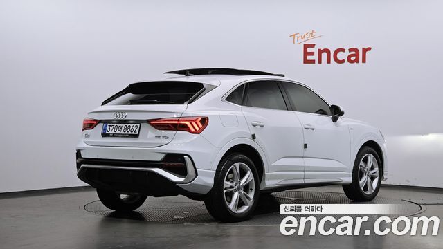 Audi Q3 (F3) 35 TDI Premium Sportback 2020 — фото 2