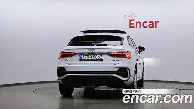 Audi Q3 (F3) 35 TDI Premium Sportback 2020 — фото 4