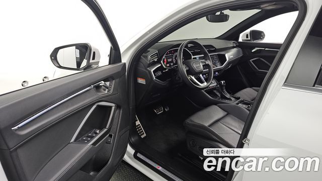Audi Q3 (F3) 35 TDI Premium Sportback 2020 — фото 10