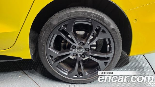 Audi A3 (8Y) 40 TFSI Quattro Premium 2025 — фото 27
