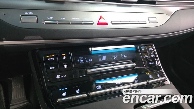 Hyundai Grandeur (IG) 3.0 LPi Rent Car Premium 2022 — фото 17