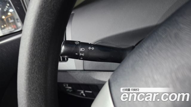 Toyota Prius 1.8 2015 — фото 18