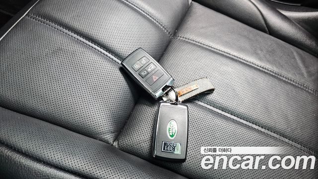 Land Rover Range Rover Evoque (II) D180 SE 2020 — фото 15