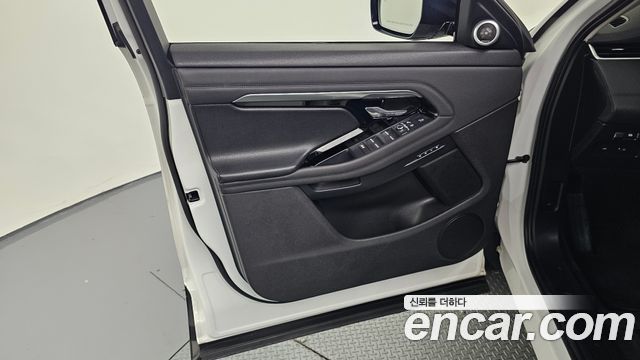 Land Rover Range Rover Evoque (II) D180 SE 2020 — фото 24