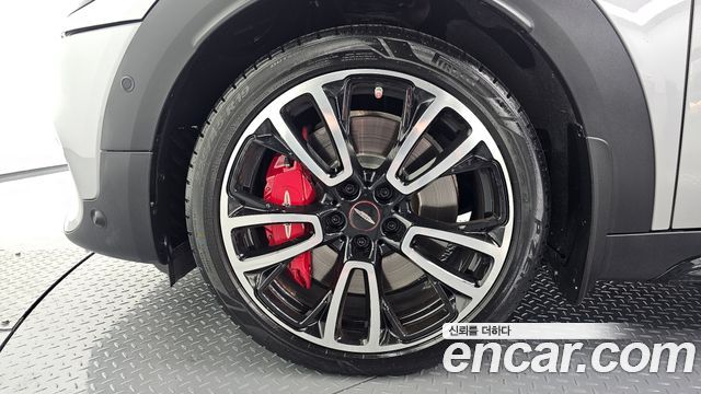 MINI Cooper S Countryman JCW 2nd 2024 — фото 5