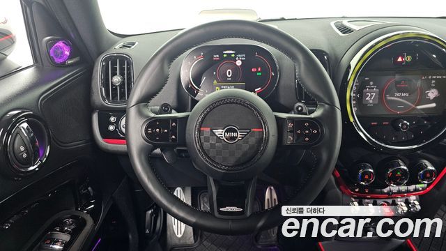 MINI Cooper S Countryman JCW 2nd 2024 — фото 12