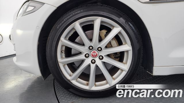 Jaguar XJ 3.0D Premium Luxury LWB X351 2016 — фото 5