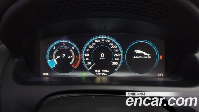 Jaguar XJ 3.0D Premium Luxury LWB X351 2016 — фото 8