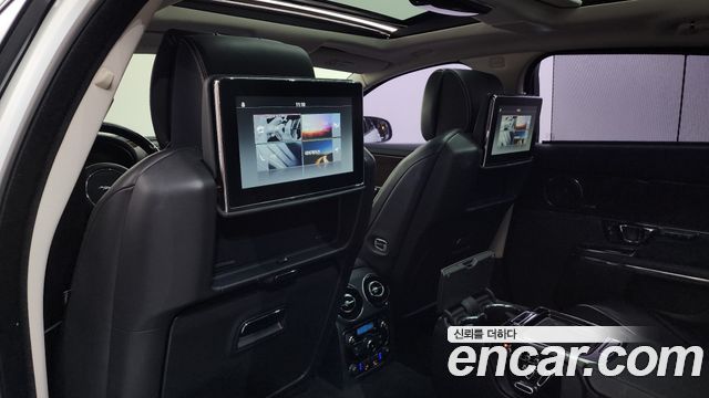 Jaguar XJ 3.0D Premium Luxury LWB X351 2016 — фото 16