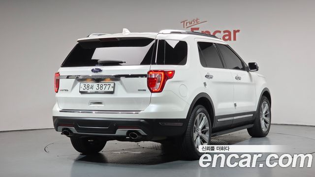 Ford Explorer 2.3 Limited 4WD 5th 2018 — фото 2
