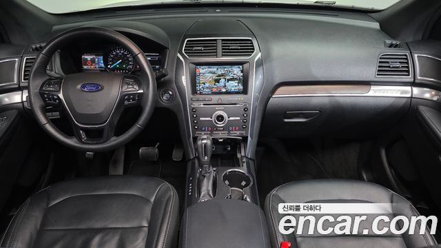 Ford Explorer 2.3 Limited 4WD 5th 2018 — фото 7