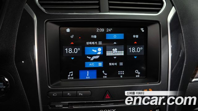 Ford Explorer 2.3 Limited 4WD 5th 2018 — фото 18