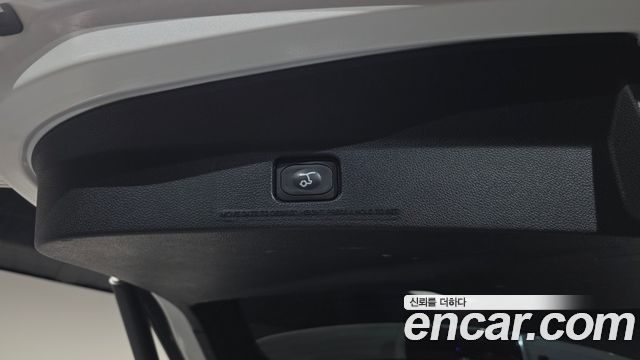 Ford Explorer 2.3 Limited 4WD 5th 2018 — фото 32