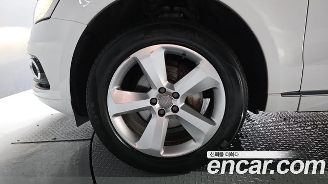 Audi Q5 35 TDI Quattro Dynamic 8R 2015 — фото 5