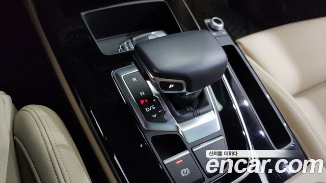 Audi Q5 (FY) 40 TDI Quattro Premium 2021 — фото 9