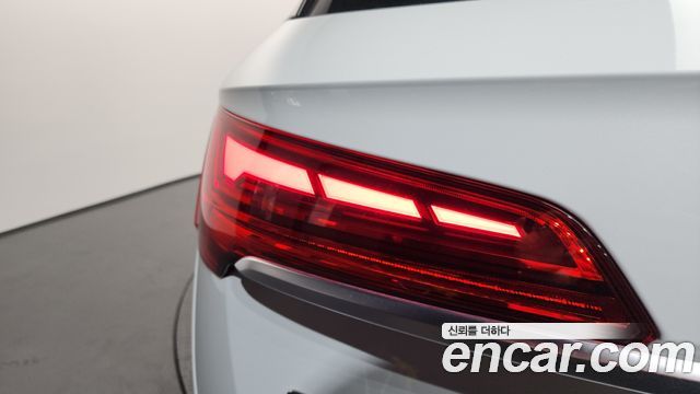 Audi Q5 (FY) 40 TDI Quattro Premium 2021 — фото 23