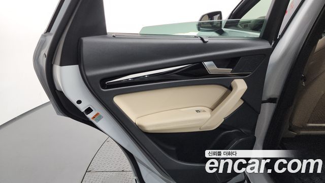 Audi Q5 (FY) 40 TDI Quattro Premium 2021 — фото 25