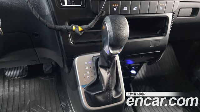 Hyundai Staria Cargo 5-Seater Smart 2022 — фото 9