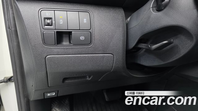 Hyundai Staria Cargo 5-Seater Smart 2022 — фото 18