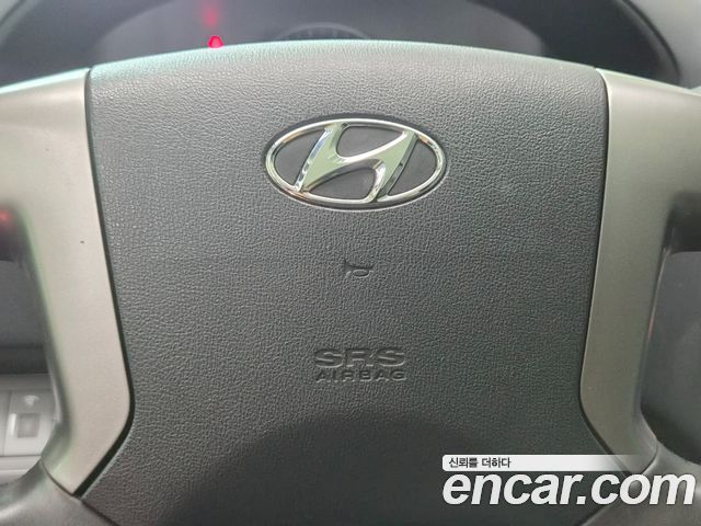 Hyundai Grand Starex Van 3-Seater Smart 2021 — фото 17