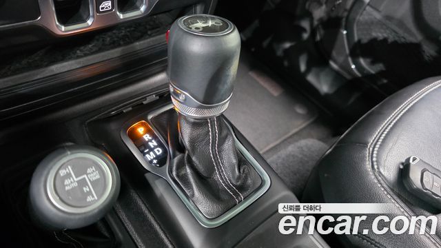 Jeep Wrangler (JL) 2.0 Overland 4Door 2019 — фото 9
