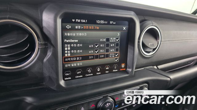 Jeep Wrangler (JL) 2.0 Overland 4Door 2019 — фото 17