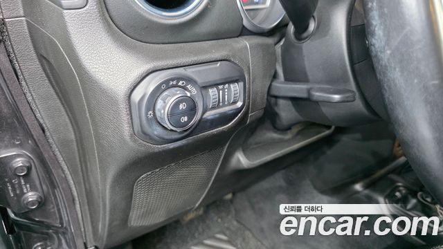 Jeep Wrangler (JL) 2.0 Overland 4Door 2019 — фото 20