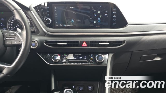 Hyundai Sonata (DN8) 1.6 Turbo Premium Family 2021 — фото 13