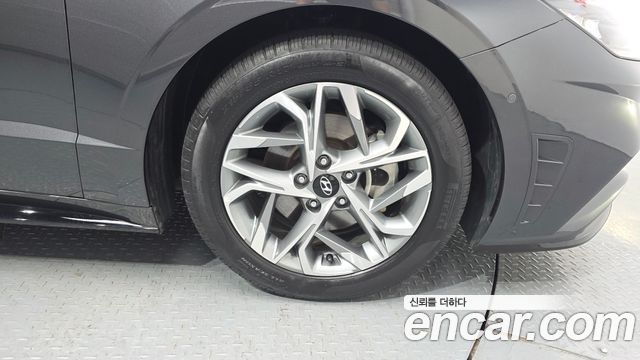 Hyundai Sonata (DN8) 1.6 Turbo Premium Family 2021 — фото 21