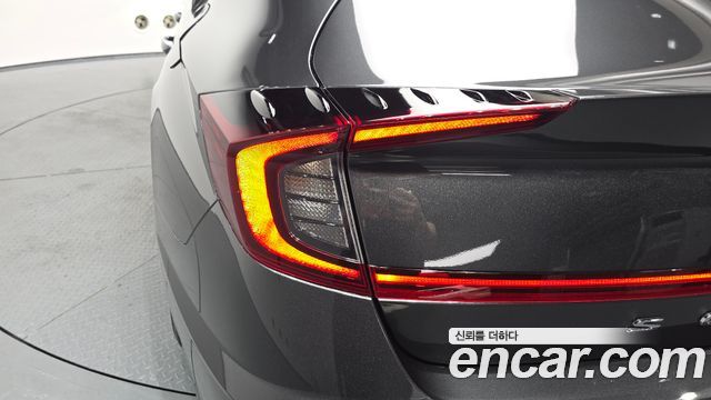 Hyundai Sonata (DN8) 1.6 Turbo Premium Family 2021 — фото 23