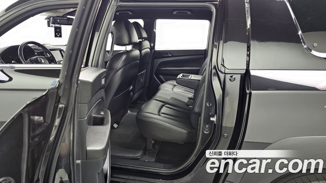 KG Mobility (SsangYong) Rexton Sports Khan Diesel 2.2 4WD Dynamic Edition (5-Link) 2021 — фото 11