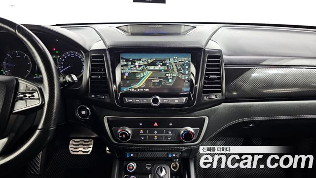 KG Mobility (SsangYong) Rexton Sports Khan Diesel 2.2 4WD Dynamic Edition (5-Link) 2021 — фото 13