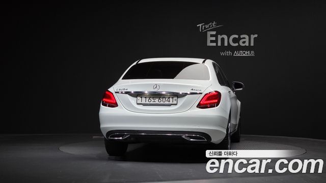 Mercedes-Benz C-Class (W205) C220 d 4MATIC 2020 — фото 4