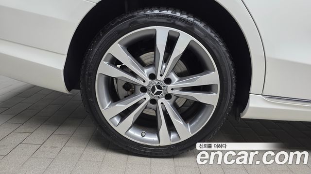 Mercedes-Benz C-Class (W205) C220 d 4MATIC 2020 — фото 5