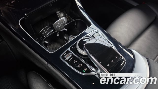 Mercedes-Benz C-Class (W205) C220 d 4MATIC 2020 — фото 17