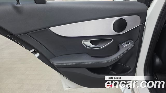 Mercedes-Benz C-Class (W205) C220 d 4MATIC 2020 — фото 25