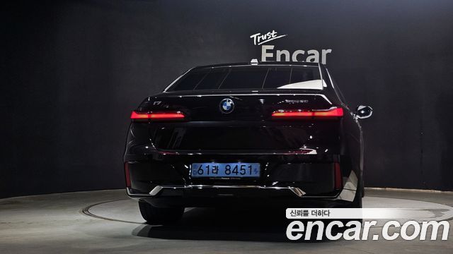 BMW i7 (G70) eDrive 50 M Sport 2024 — фото 4