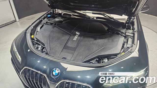 BMW i7 (G70) eDrive 50 M Sport 2024 — фото 6