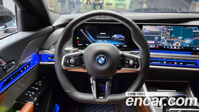 BMW i7 (G70) eDrive 50 M Sport 2024 — фото 13