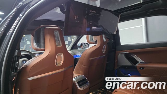 BMW i7 (G70) eDrive 50 M Sport 2024 — фото 18