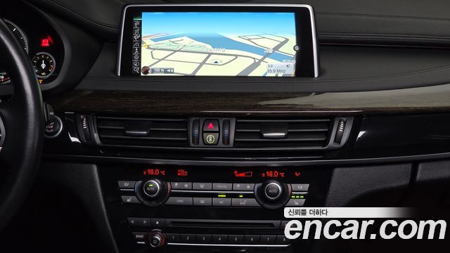 BMW X6 (F16) xDrive 30d 2016 — фото 14